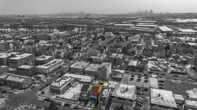 728 Devon St, Kearny Town, NJ 07032