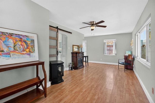 6372 4TH AVENUE S, St Petersburg, FL 33707