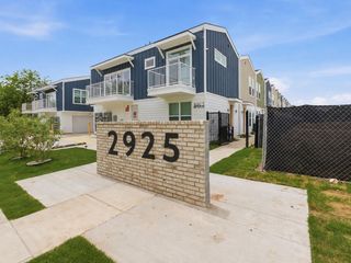 2925 Spruce Valley Lane 404, Dallas, TX 75233