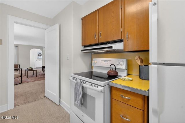 36 Pointview Drive, Troy, NY 12180