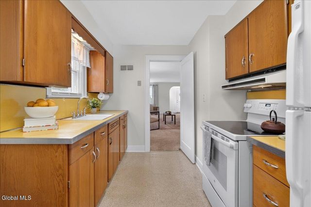 36 Pointview Drive, Troy, NY 12180