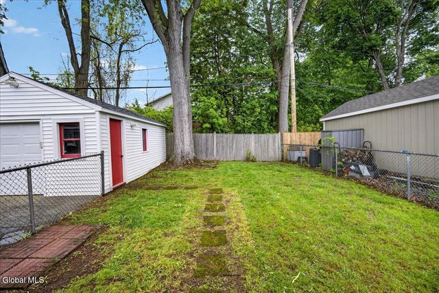 36 Pointview Drive, Troy, NY 12180