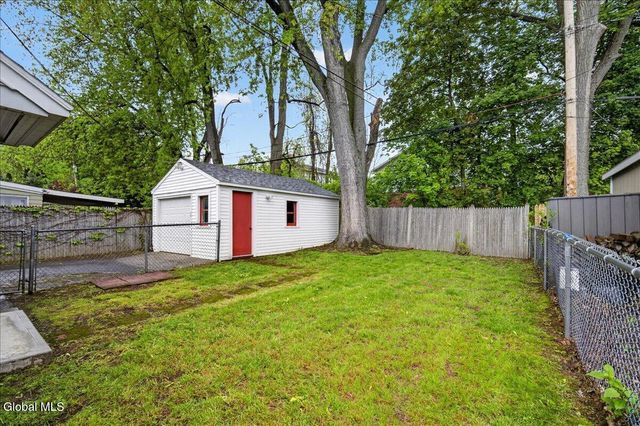 36 Pointview Drive, Troy, NY 12180