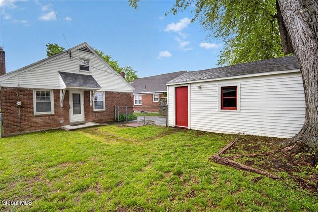 36 Pointview Drive, Troy, NY 12180