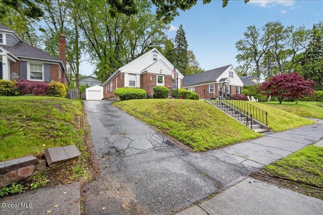 36 Pointview Drive, Troy, NY 12180