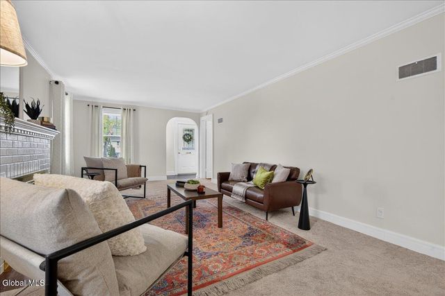 36 Pointview Drive, Troy, NY 12180