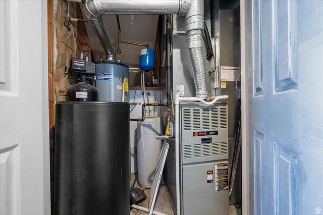 4722 S 4000 W, Roy, UT 84067