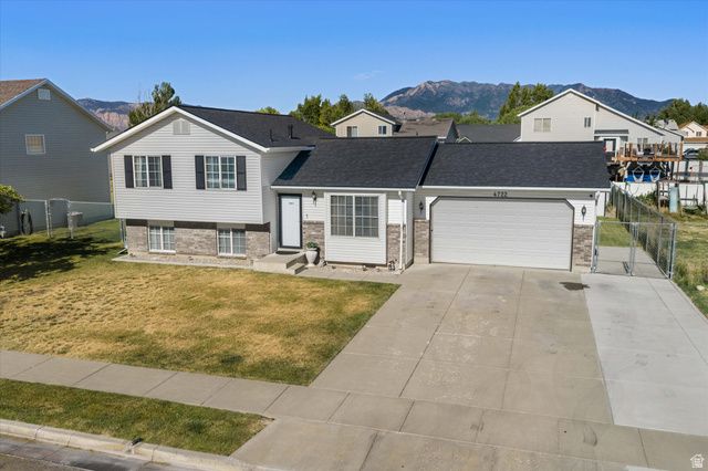 4722 S 4000 W, Roy, UT 84067