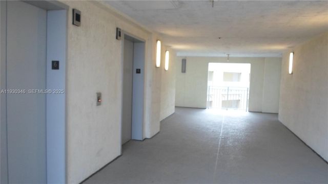 7275 SW 90th Way G 611, Miami, FL 33156