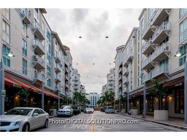 7275 SW 90th Way G 611, Miami, FL 33156