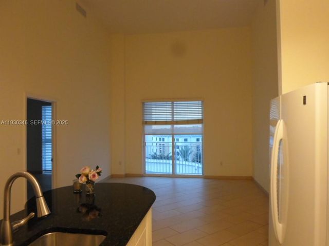 7275 SW 90th Way G 611, Miami, FL 33156