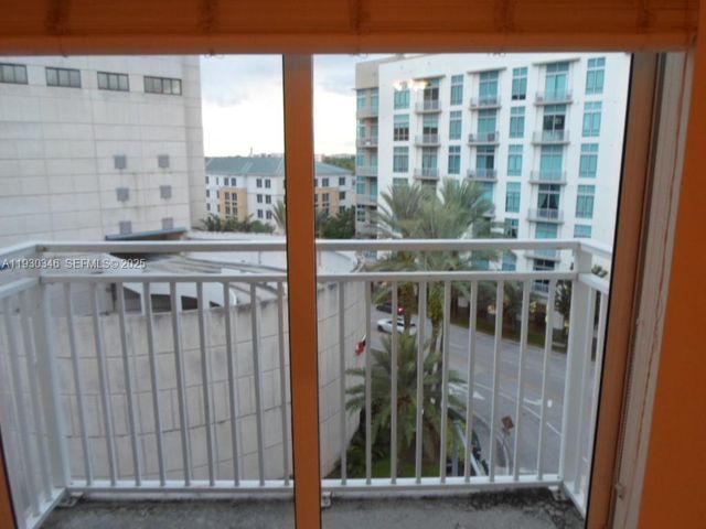 7275 SW 90th Way G 611, Miami, FL 33156