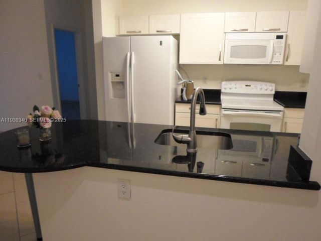 7275 SW 90th Way G 611, Miami, FL 33156