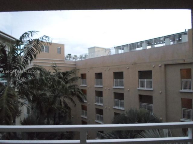 7275 SW 90th Way G 611, Miami, FL 33156