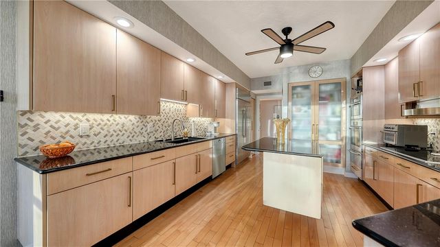 1241 GULF OF MEXICO DRIVE 304, Longboat Key, FL 34228