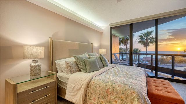 1241 GULF OF MEXICO DRIVE 304, Longboat Key, FL 34228