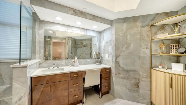 1241 GULF OF MEXICO DRIVE 304, Longboat Key, FL 34228