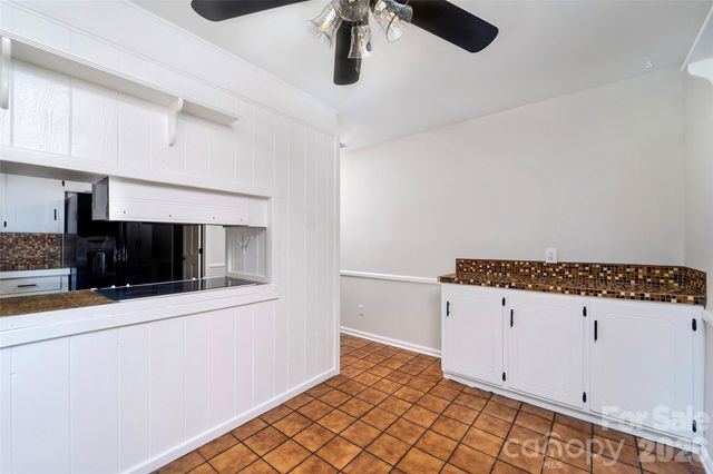 1025 S Magnolia Street, Mooresville, NC 28115