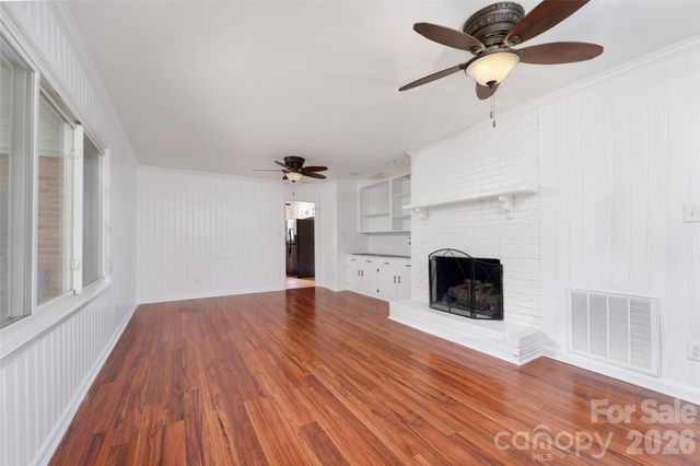 1025 S Magnolia Street, Mooresville, NC 28115