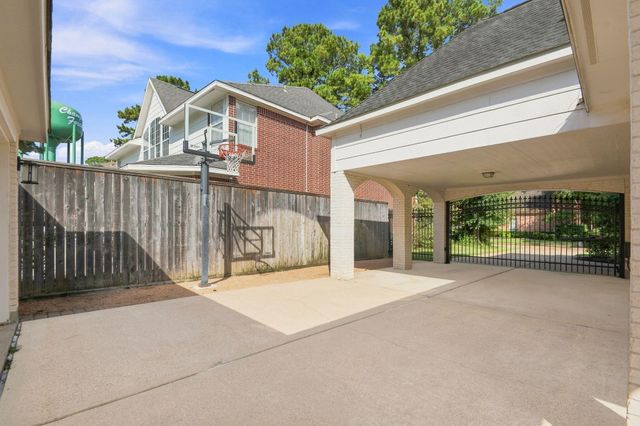 16127 Stewarts Grove Drive, Spring, TX 77379