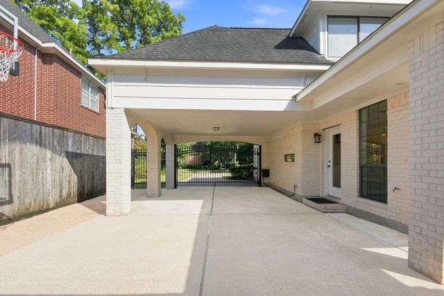 16127 Stewarts Grove Drive, Spring, TX 77379