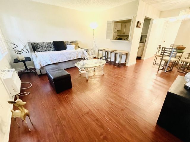 236 Durham F 236 236, Deerfield Beach, FL 33442