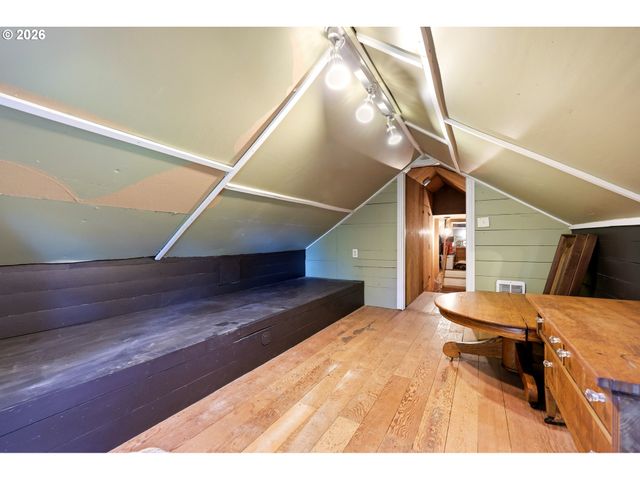 35137 Se ELLIS Rd, Corbett, OR 97019