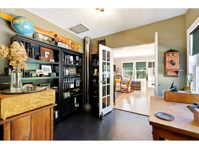 35137 Se ELLIS Rd, Corbett, OR 97019