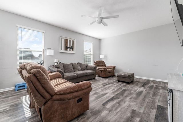 304 Mahogany Lane, Commercial Point, OH 43116