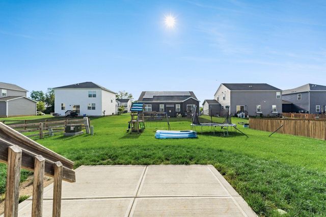 304 Mahogany Lane, Commercial Point, OH 43116