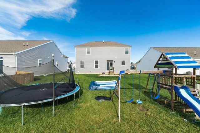 304 Mahogany Lane, Commercial Point, OH 43116