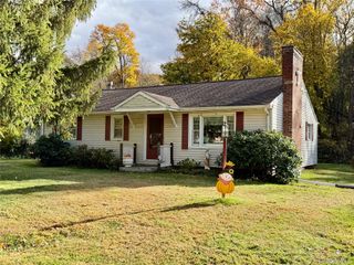 4 Cherry Lane, Poughkeepsie, NY 12601