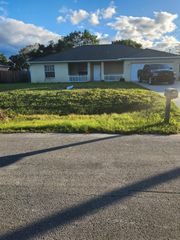1470 SW Sudder Ave, Port St Lucie, FL 34953
