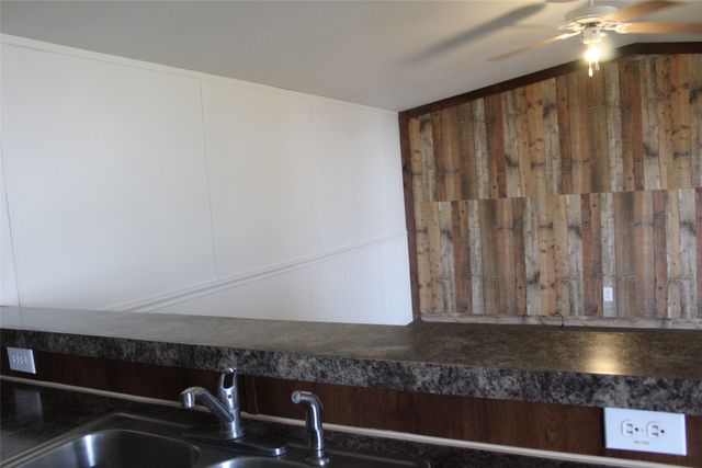 10594 County Road 2138, Kemp, TX 75143