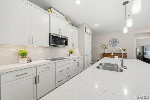 2059 Henley Woods Drive, Arnold, MO 63010