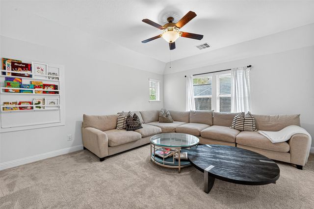 122 Lindenberry Circle, The Woodlands, TX 77389