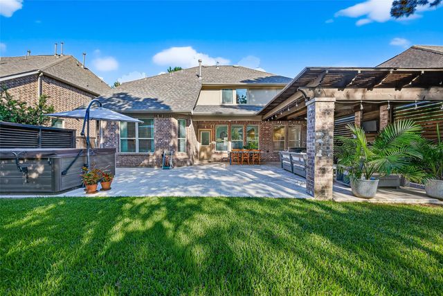 122 Lindenberry Circle, The Woodlands, TX 77389