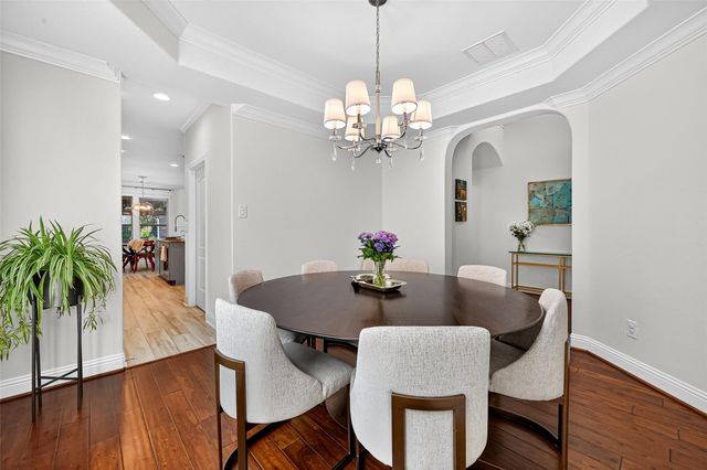 122 Lindenberry Circle, The Woodlands, TX 77389