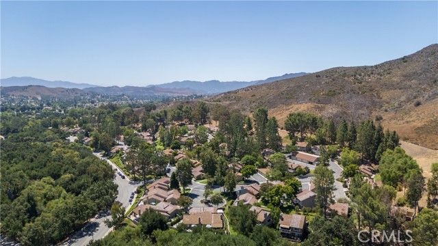 583 Calle De Las Ovejas, Oak Park, CA 91377