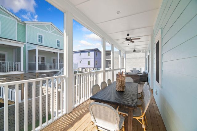 108 E Hudson Avenue C, Folly Beach, SC 29439