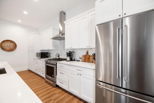 108 E Hudson Avenue C, Folly Beach, SC 29439