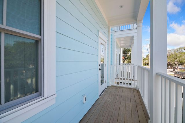 108 E Hudson Avenue C, Folly Beach, SC 29439