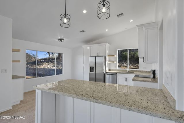 28 Kents Avenue, Rio Rico, AZ 85648