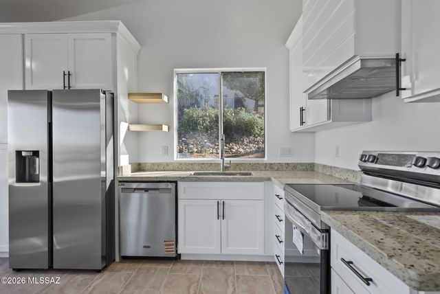 28 Kents Avenue, Rio Rico, AZ 85648