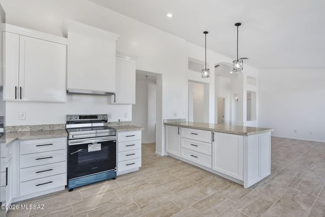 28 Kents Avenue, Rio Rico, AZ 85648