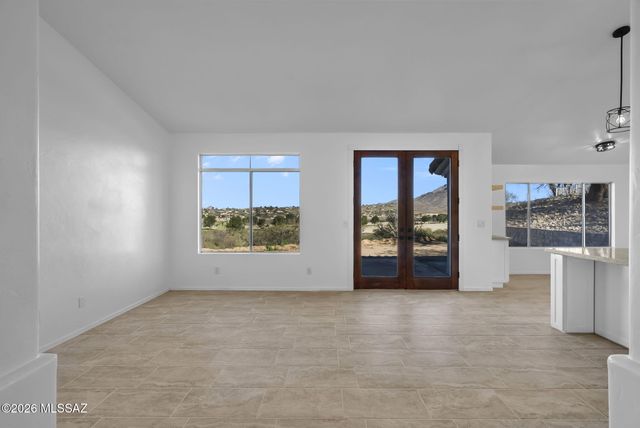 28 Kents Avenue, Rio Rico, AZ 85648