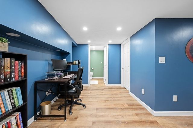 29 Carr St, Sutton, MA 01590
