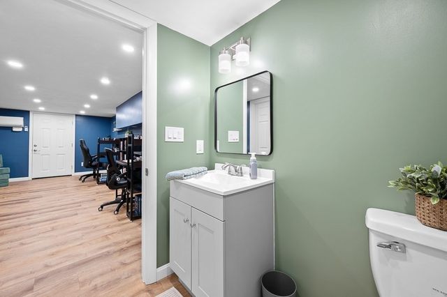 29 Carr St, Sutton, MA 01590