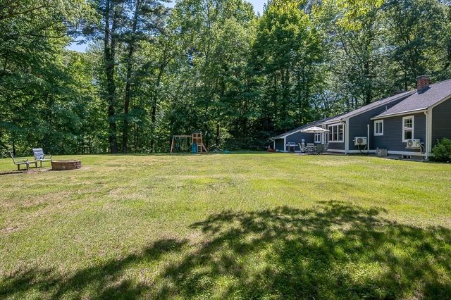 29 Carr St, Sutton, MA 01590