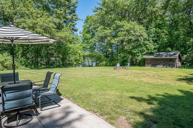 29 Carr St, Sutton, MA 01590